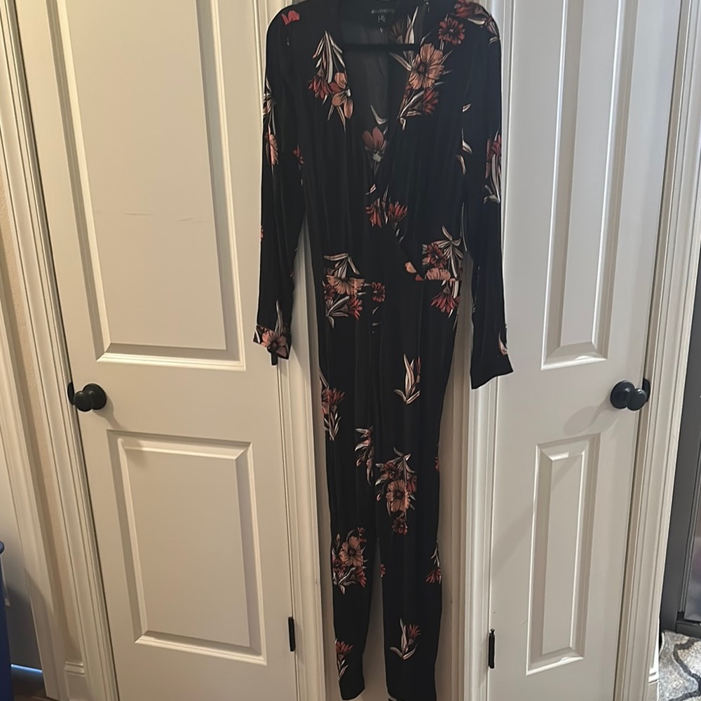 BEAUTIFUL Eva Longoria Floral Black Jumpsuit.
